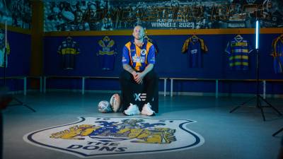 Smeaton 'sets the benchmark' for the rest of the squad: Horne